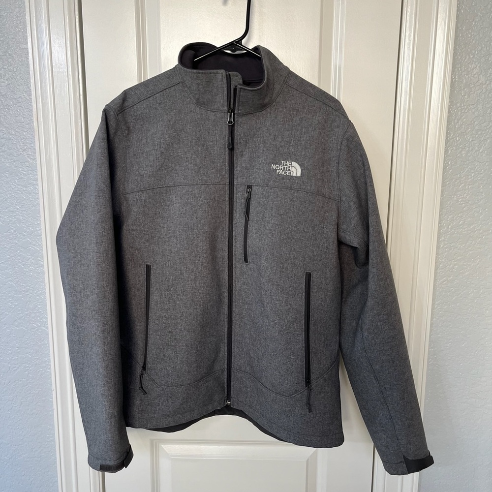 Men’s North Face zip up jacket